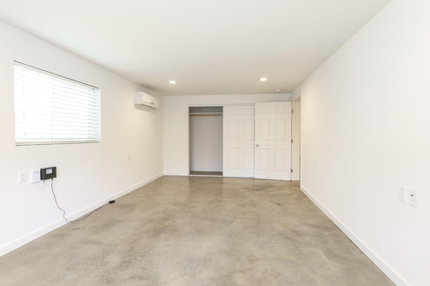 Detail Gallery Image 18 of 26 For 1432 12th St #B,  Oakland,  CA 94607 - 3 Beds | 2 Baths