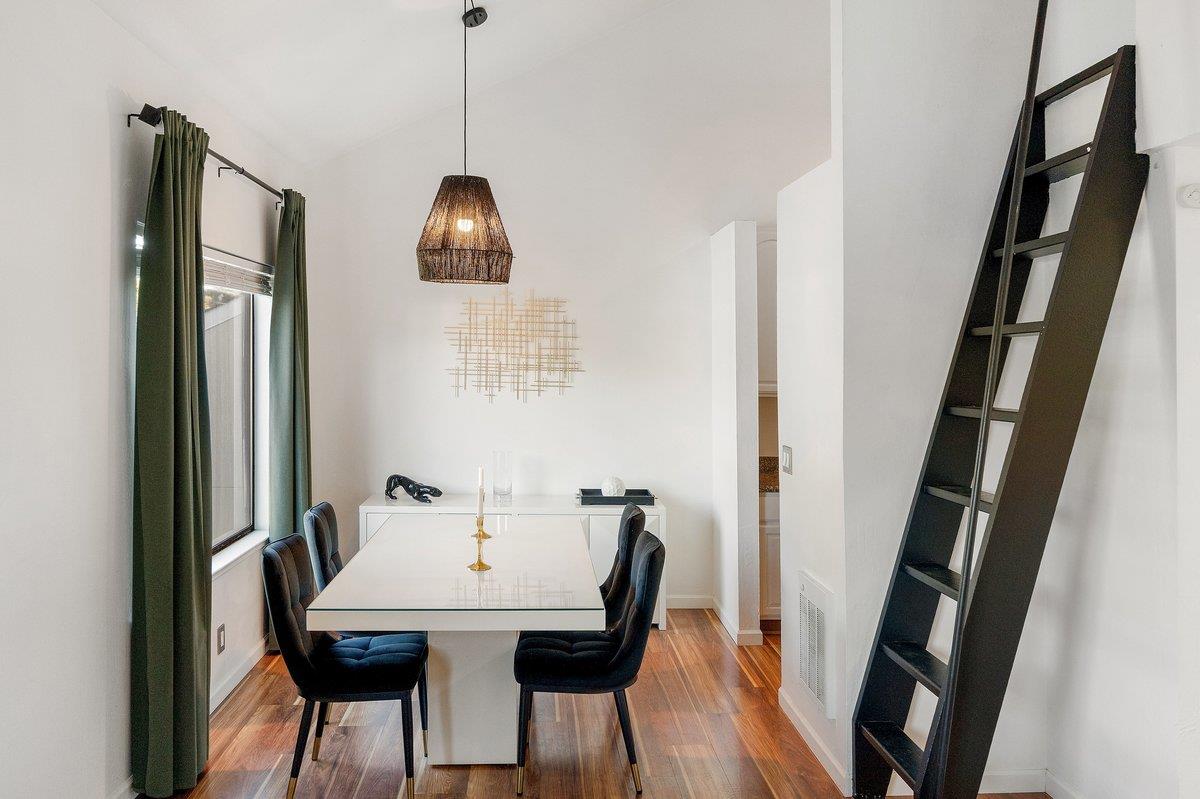 Front Image Thumbnail for ML82032024