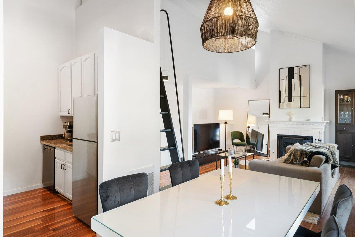 Detail Gallery Image 13 of 36 For 1 Appian Way #713-8,  South San Francisco,  CA 94080 - 2 Beds | 1/1 Baths