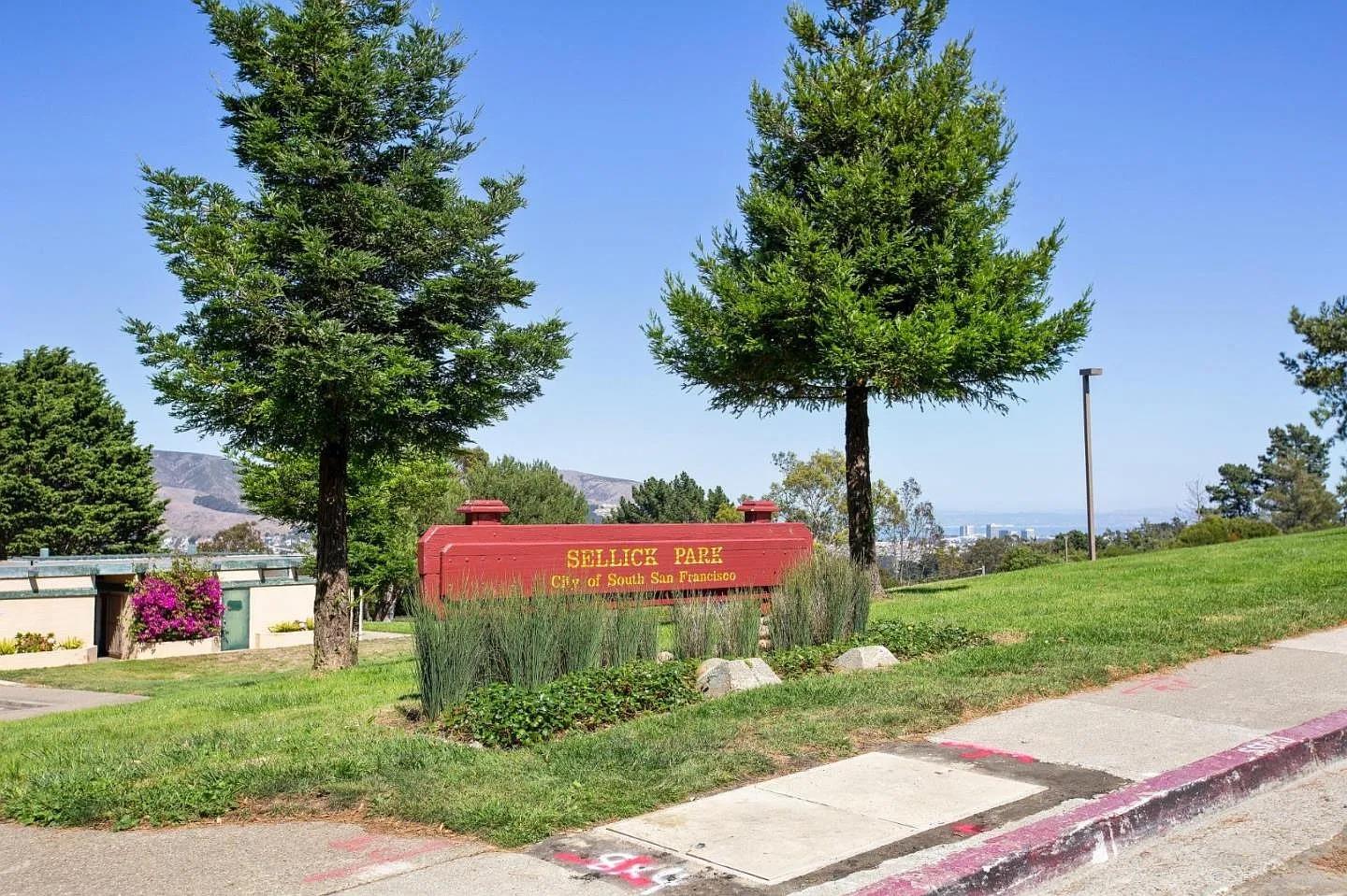 Detail Gallery Image 34 of 36 For 1 Appian Way #713-8,  South San Francisco,  CA 94080 - 2 Beds | 1/1 Baths