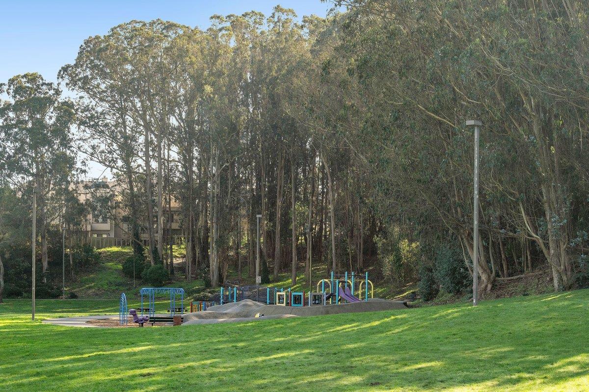 Detail Gallery Image 35 of 36 For 1 Appian Way #713-8,  South San Francisco,  CA 94080 - 2 Beds | 1/1 Baths