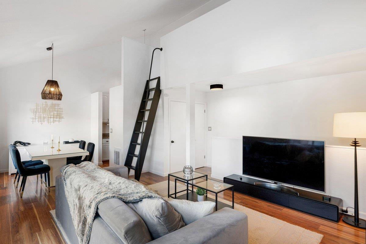 Detail Gallery Image 8 of 36 For 1 Appian Way #713-8,  South San Francisco,  CA 94080 - 2 Beds | 1/1 Baths