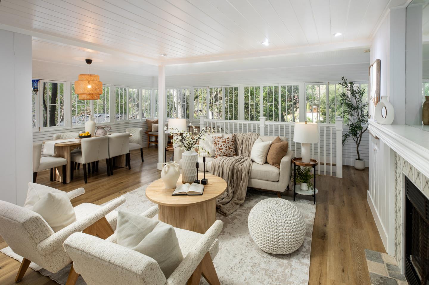 Detail Gallery Image 5 of 29 For 240 Glenwood Ave, Woodside,  CA 94062 - 3 Beds | 2 Baths