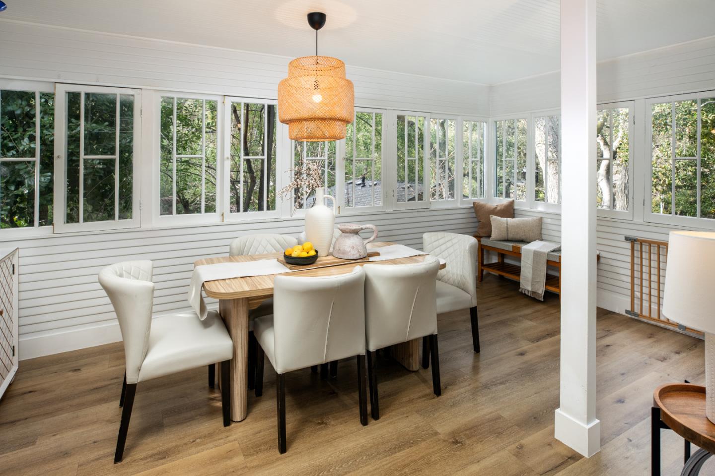 Detail Gallery Image 7 of 29 For 240 Glenwood Ave, Woodside,  CA 94062 - 3 Beds | 2 Baths