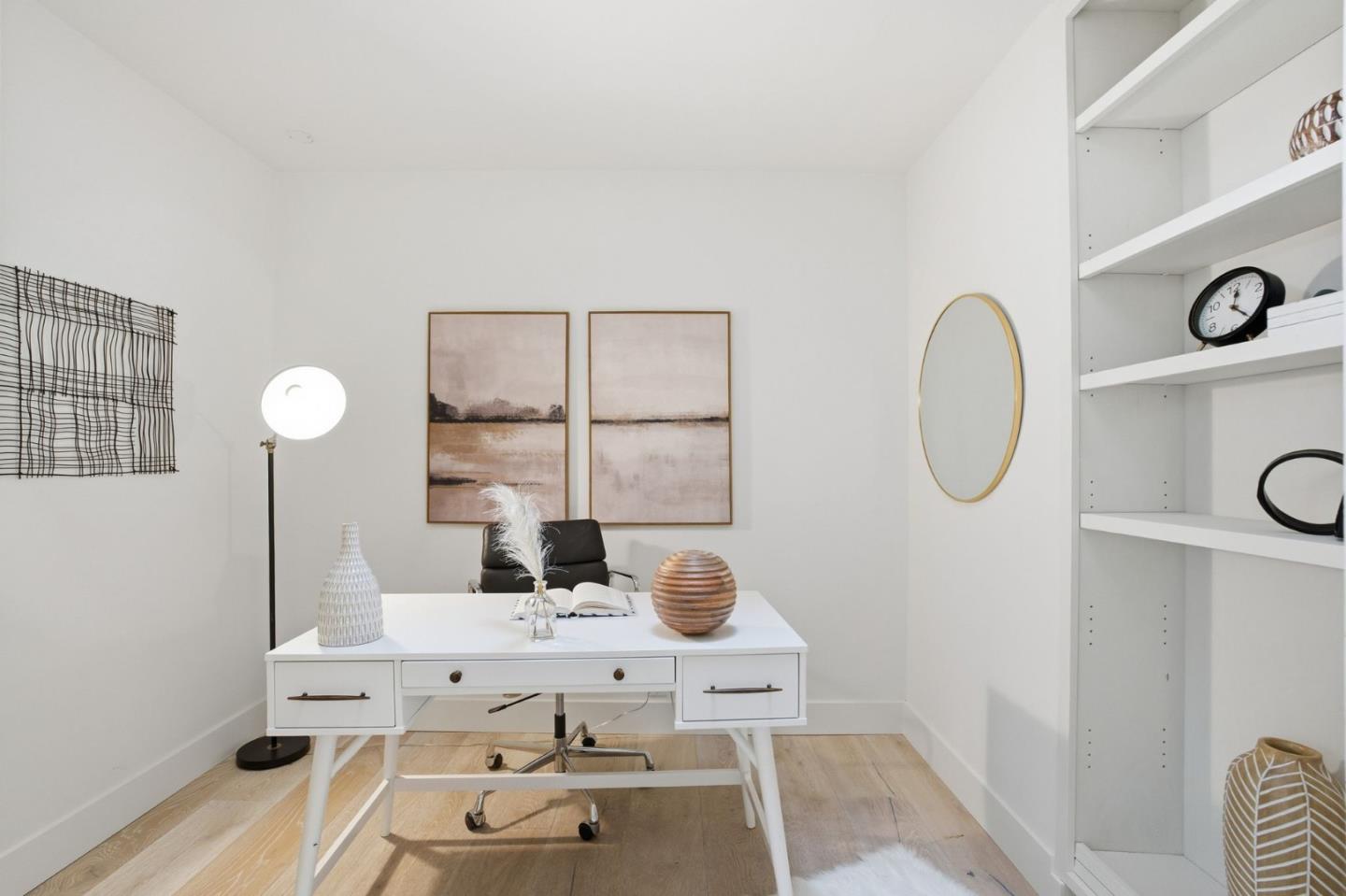 Detail Gallery Image 19 of 53 For 915 Crestview Dr, San Carlos,  CA 94070 - 4 Beds | 3 Baths