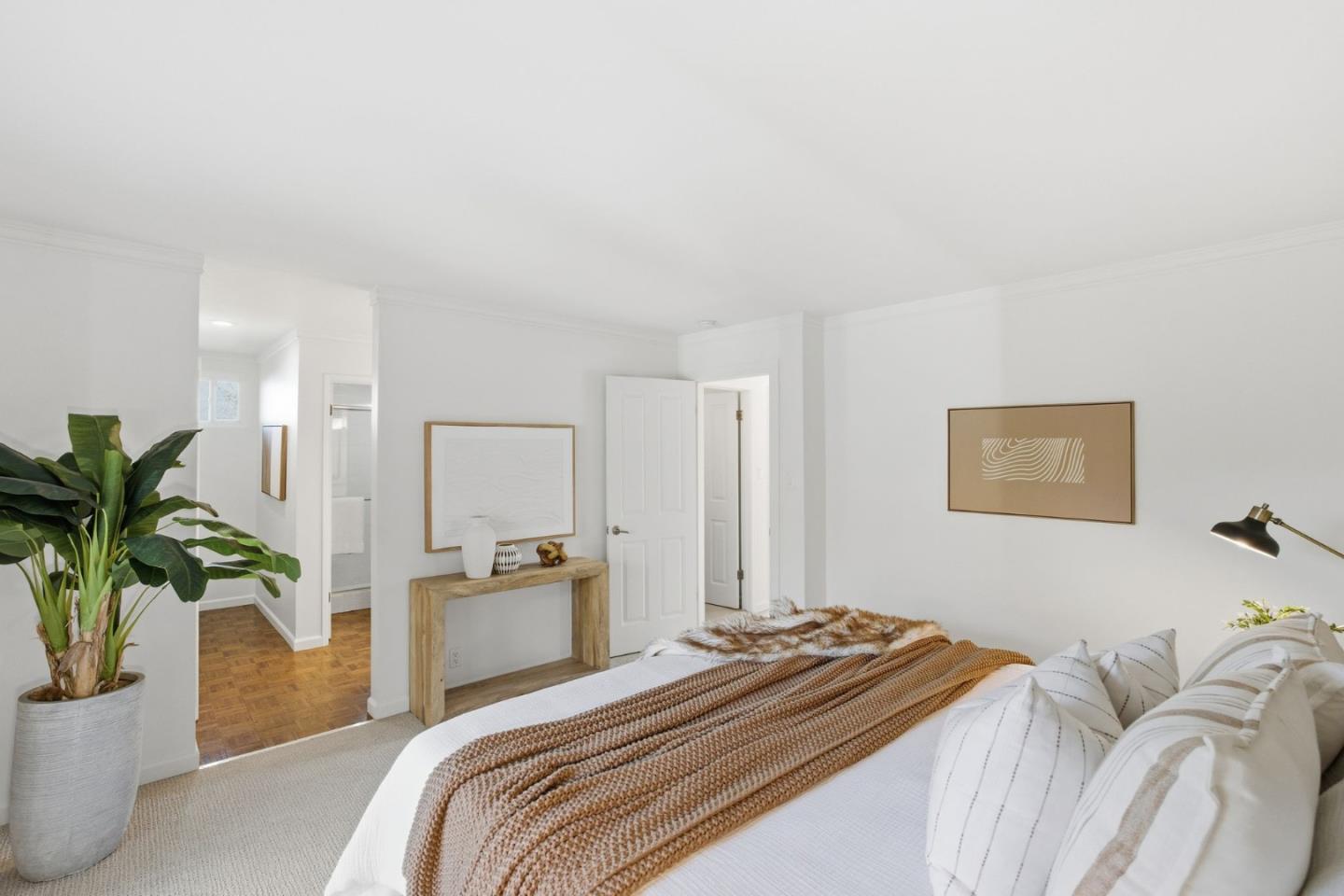 Detail Gallery Image 21 of 53 For 915 Crestview Dr, San Carlos,  CA 94070 - 4 Beds | 3 Baths