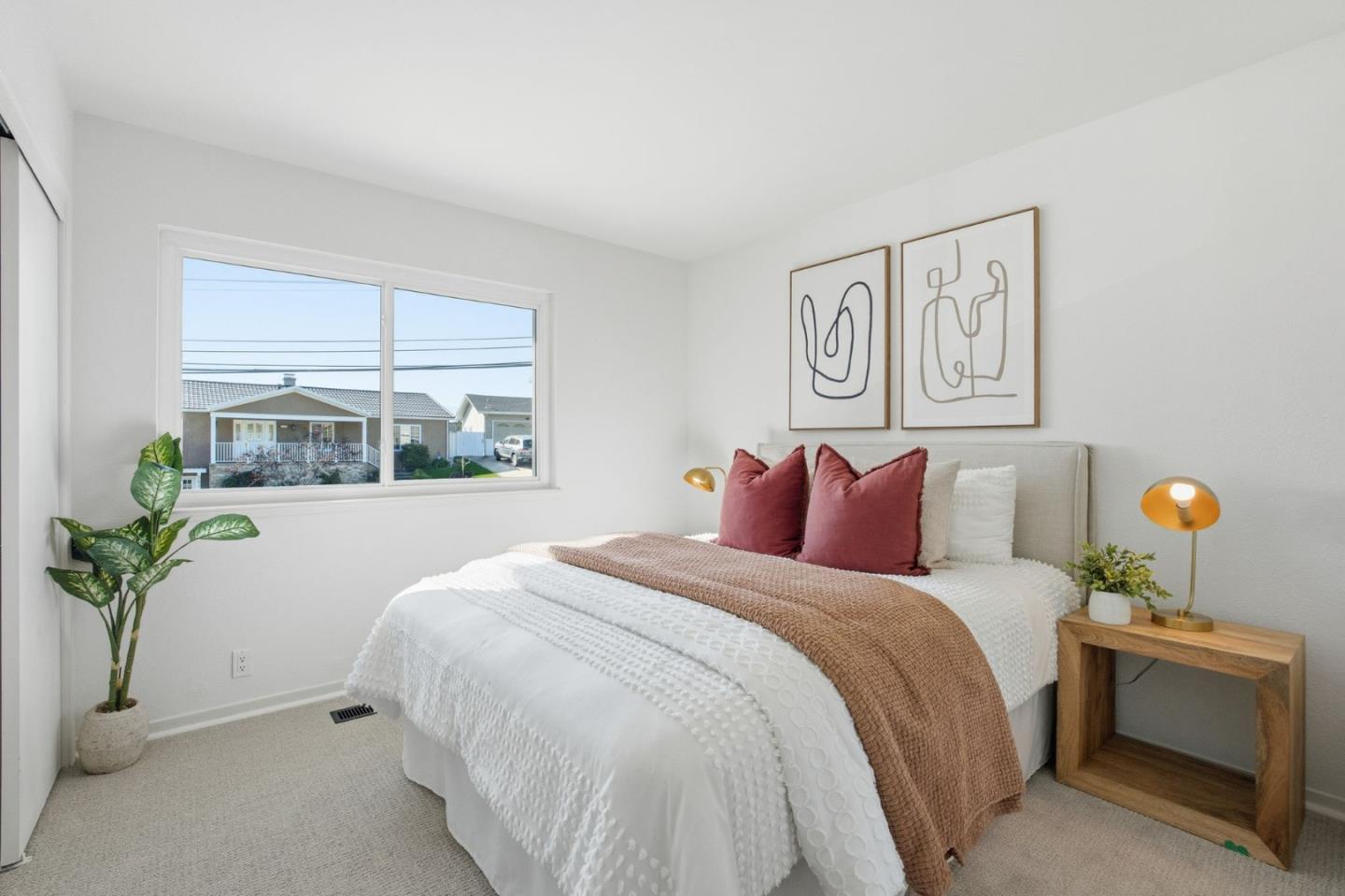 Detail Gallery Image 26 of 53 For 915 Crestview Dr, San Carlos,  CA 94070 - 4 Beds | 3 Baths