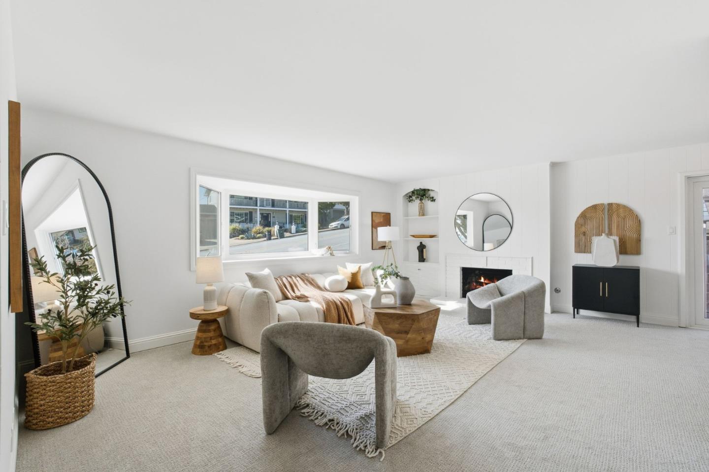 Detail Gallery Image 3 of 53 For 915 Crestview Dr, San Carlos,  CA 94070 - 4 Beds | 3 Baths