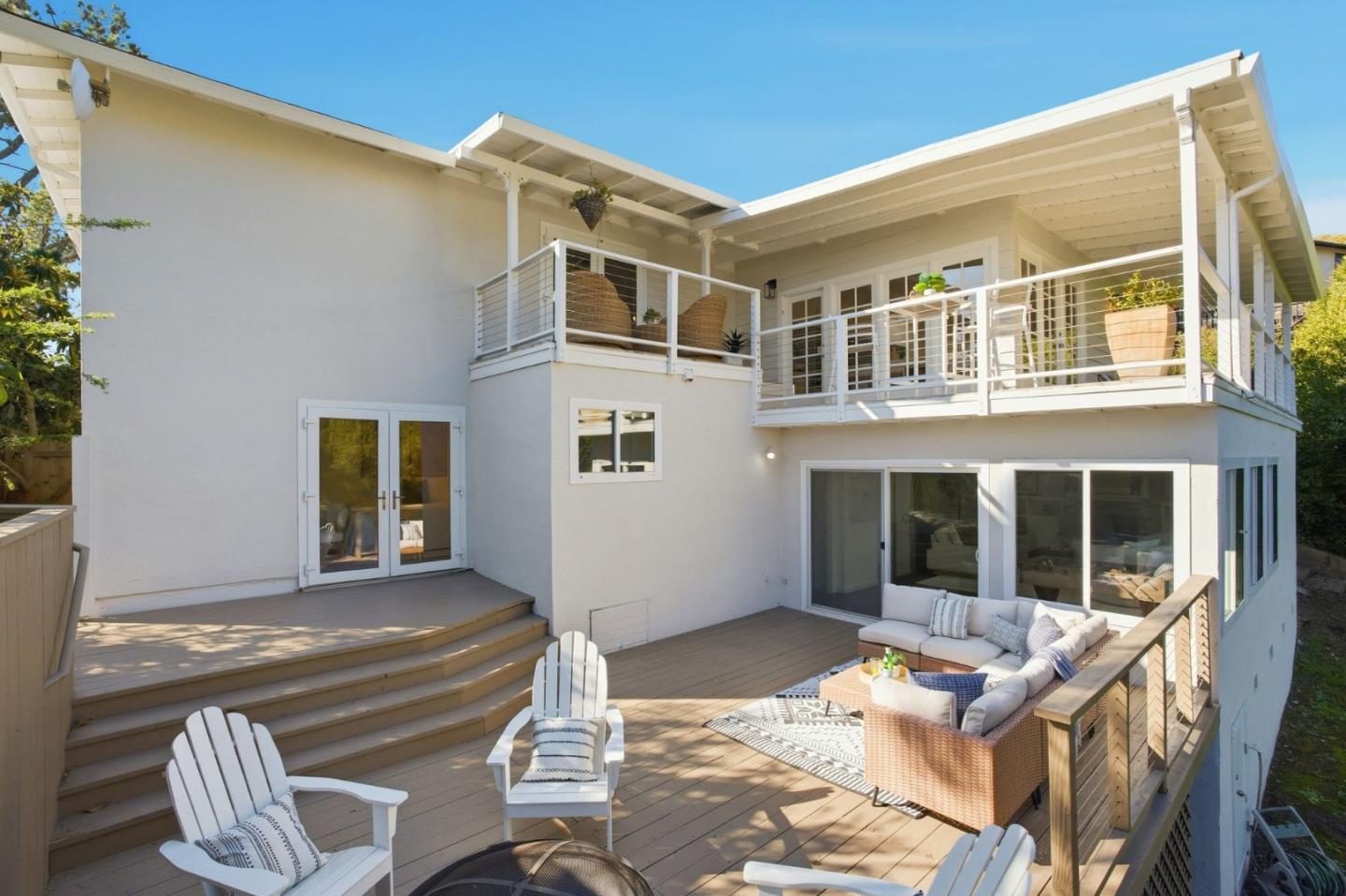 Detail Gallery Image 38 of 53 For 915 Crestview Dr, San Carlos,  CA 94070 - 4 Beds | 3 Baths