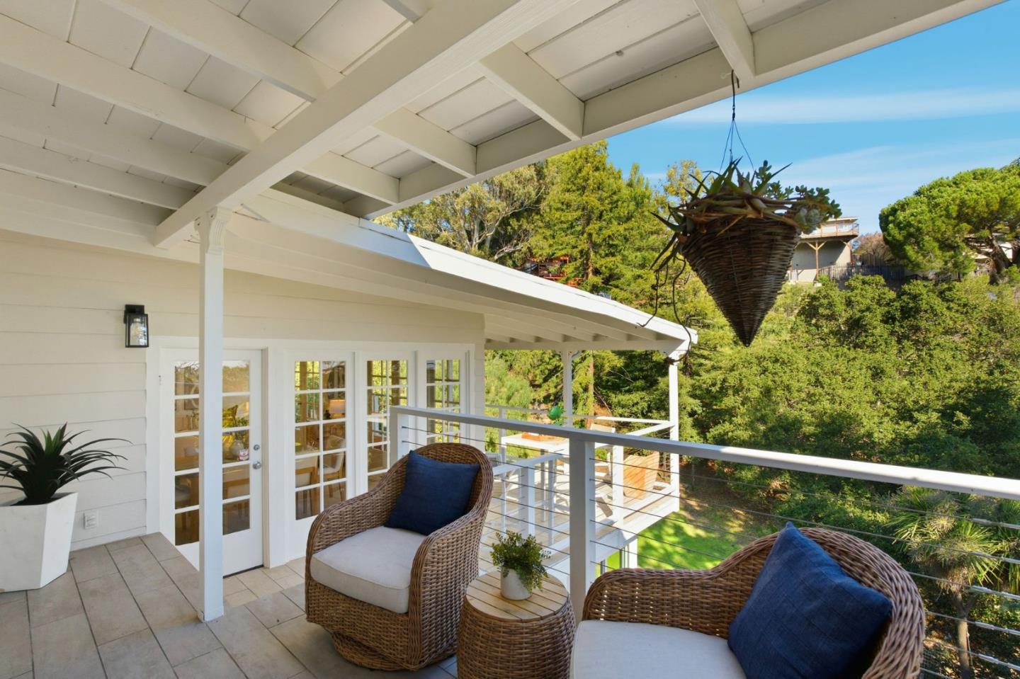 Detail Gallery Image 43 of 53 For 915 Crestview Dr, San Carlos,  CA 94070 - 4 Beds | 3 Baths