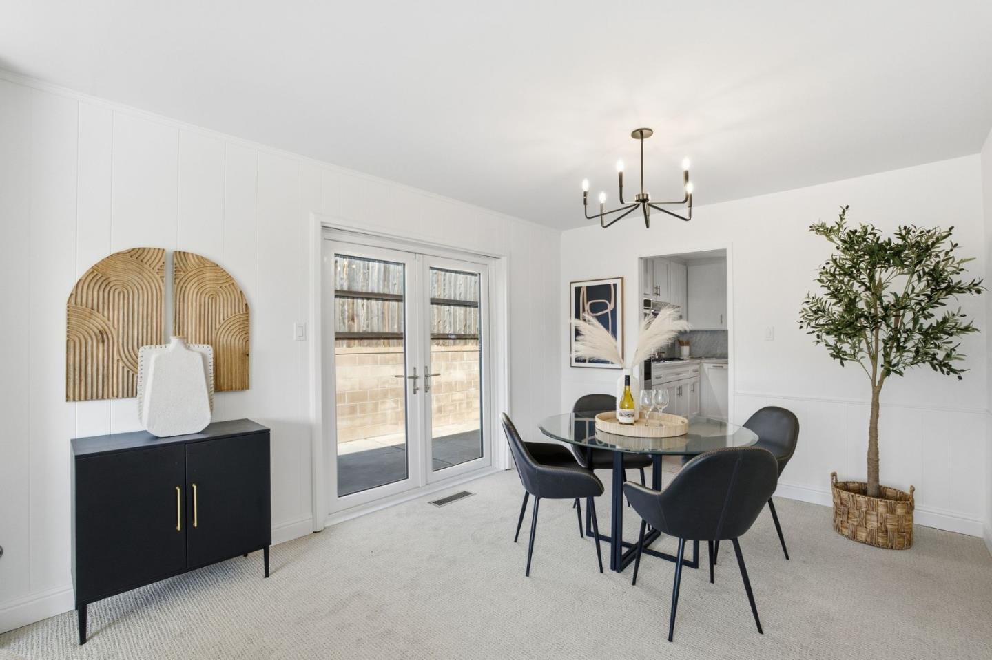 Detail Gallery Image 7 of 53 For 915 Crestview Dr, San Carlos,  CA 94070 - 4 Beds | 3 Baths