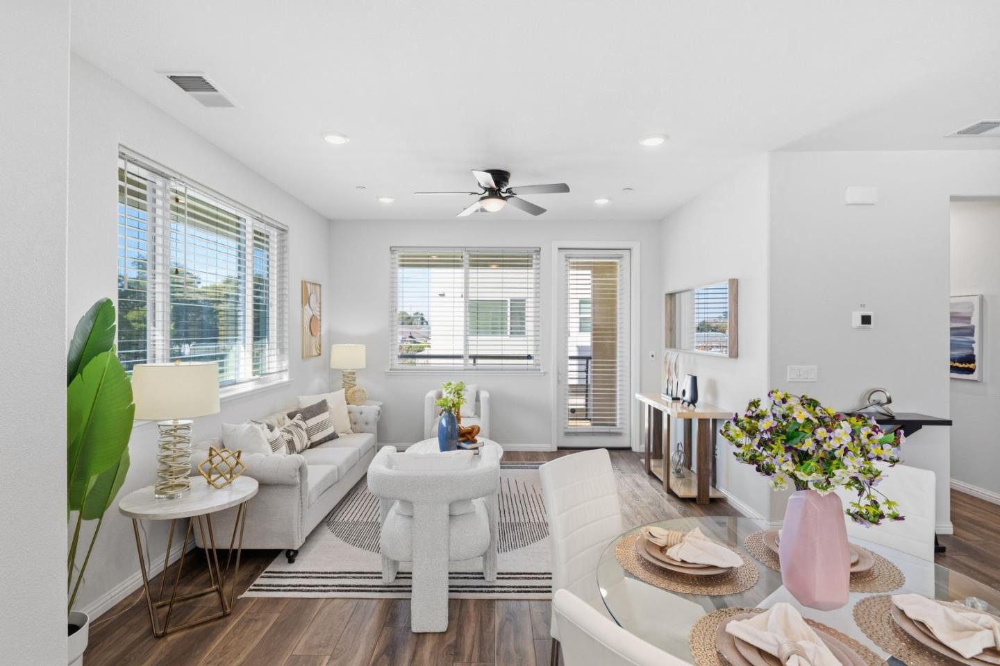 Detail Gallery Image 10 of 33 For 2420 Kita Ln, San Jose,  CA 95133 - 3 Beds | 2/1 Baths