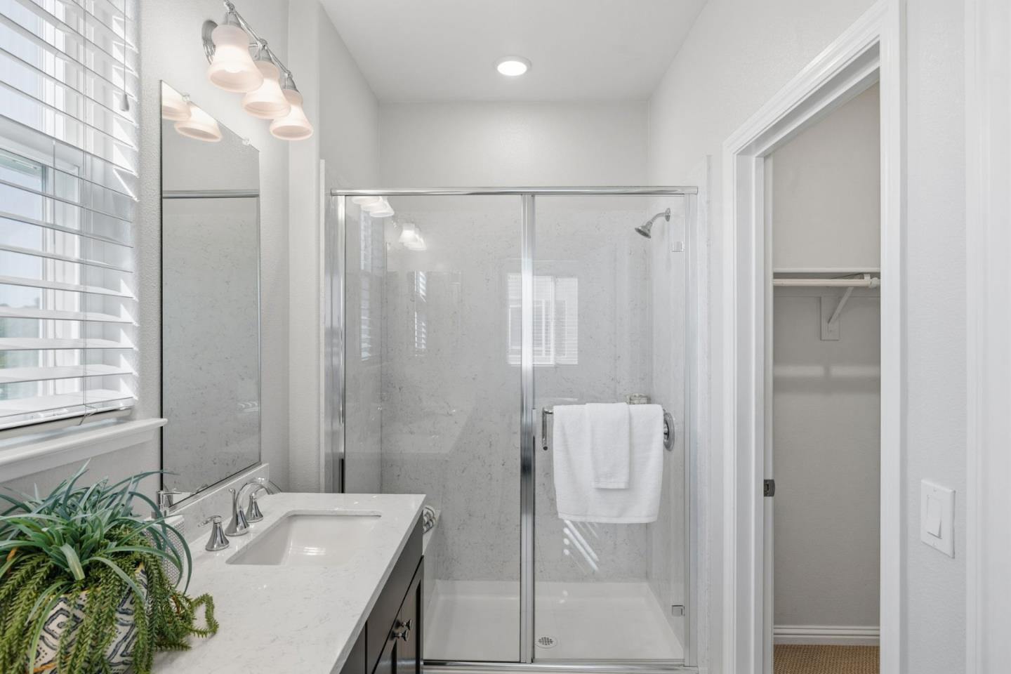 Detail Gallery Image 21 of 33 For 2420 Kita Ln, San Jose,  CA 95133 - 3 Beds | 2/1 Baths