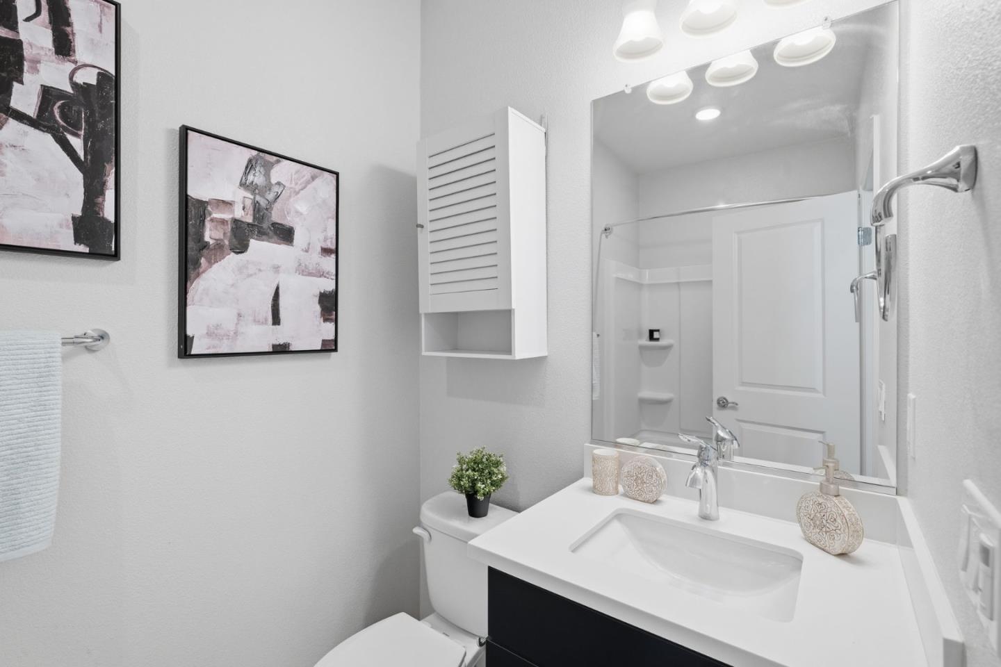 Detail Gallery Image 26 of 33 For 2420 Kita Ln, San Jose,  CA 95133 - 3 Beds | 2/1 Baths