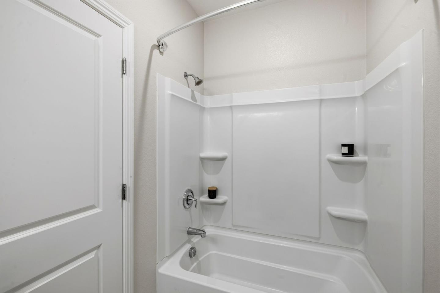 Detail Gallery Image 27 of 33 For 2420 Kita Ln, San Jose,  CA 95133 - 3 Beds | 2/1 Baths