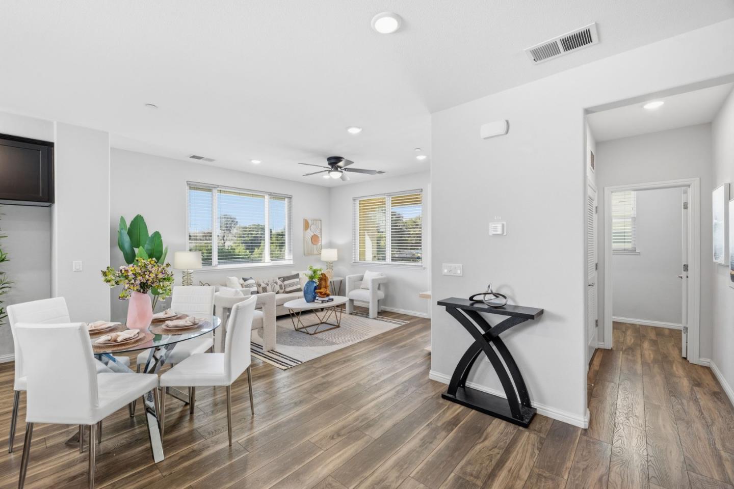 Detail Gallery Image 6 of 33 For 2420 Kita Ln, San Jose,  CA 95133 - 3 Beds | 2/1 Baths