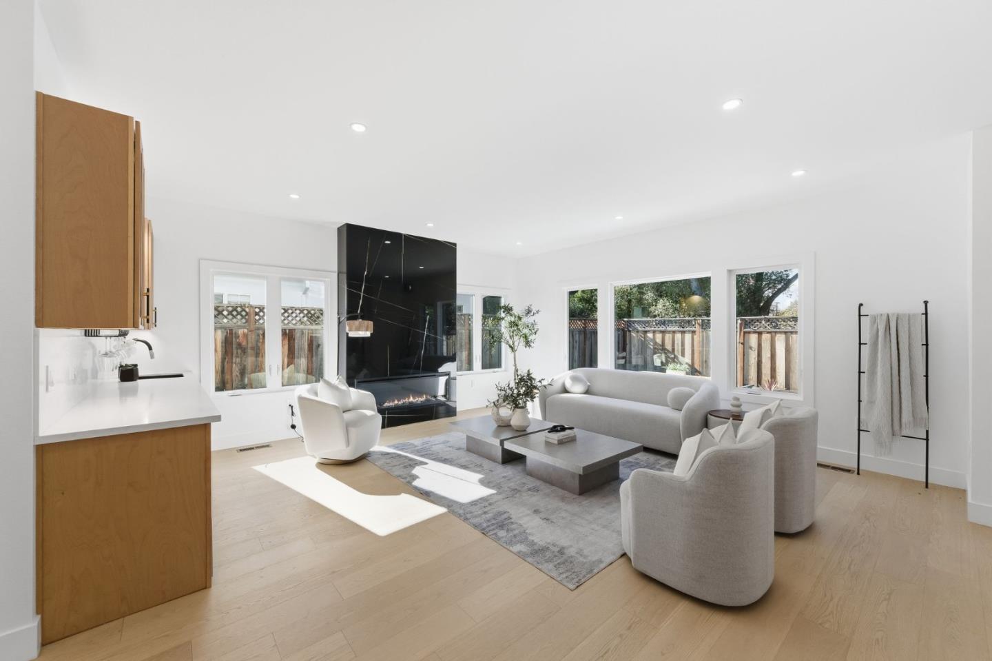 Detail Gallery Image 10 of 38 For 1748 Crane Ave, Mountain View,  CA 94040 - 4 Beds | 3/1 Baths