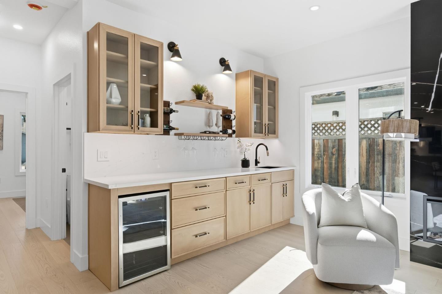 Detail Gallery Image 13 of 38 For 1748 Crane Ave, Mountain View,  CA 94040 - 4 Beds | 3/1 Baths