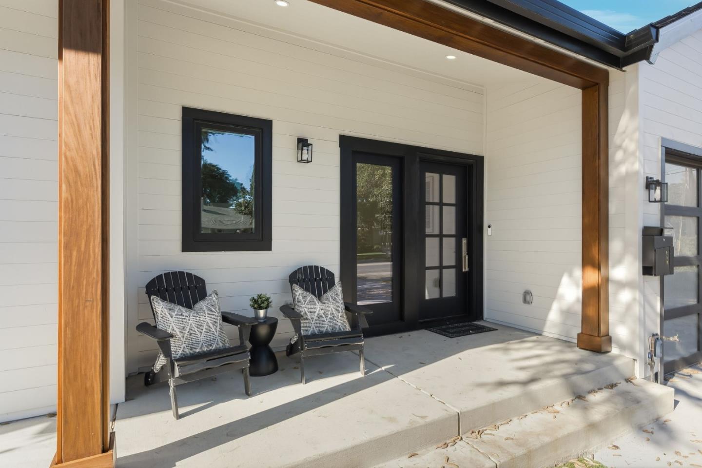 Detail Gallery Image 3 of 38 For 1748 Crane Ave, Mountain View,  CA 94040 - 4 Beds | 3/1 Baths