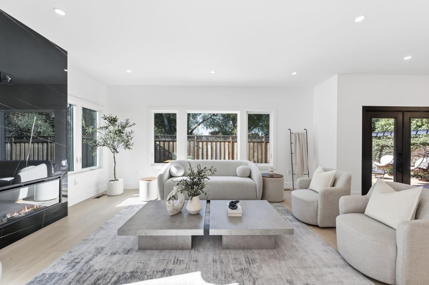 Detail Gallery Image 9 of 38 For 1748 Crane Ave, Mountain View,  CA 94040 - 4 Beds | 3/1 Baths