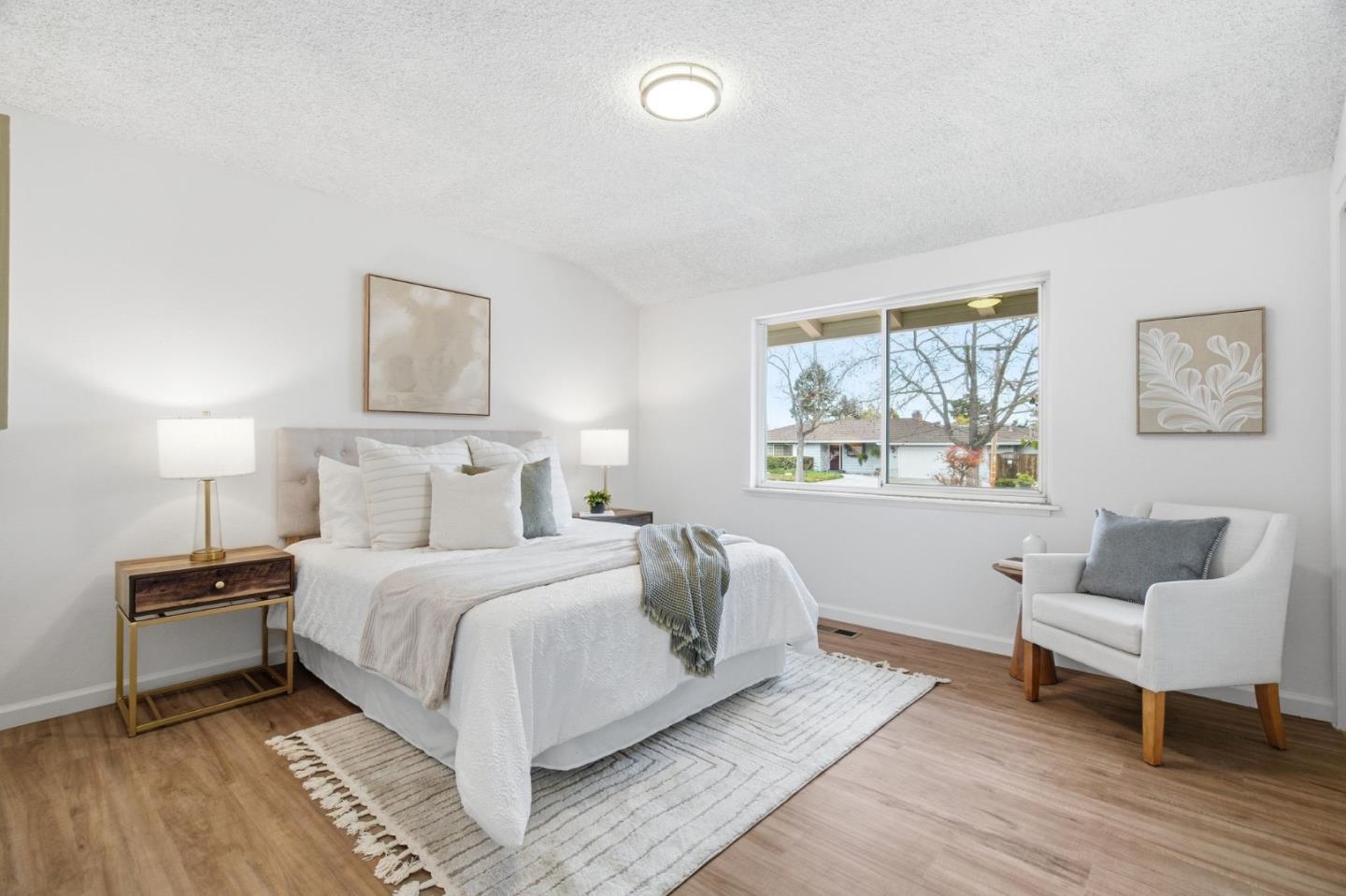 Detail Gallery Image 19 of 46 For 1071 Colony Hills Ln, Cupertino,  CA 95014 - 5 Beds | 3/1 Baths