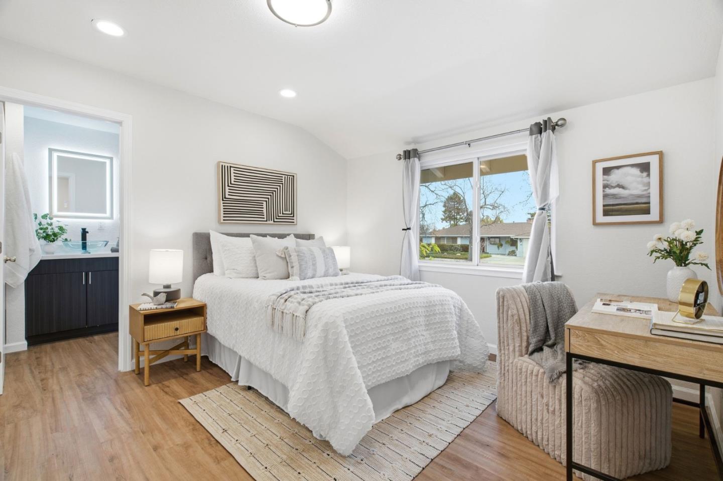 Detail Gallery Image 24 of 46 For 1071 Colony Hills Ln, Cupertino,  CA 95014 - 5 Beds | 3/1 Baths