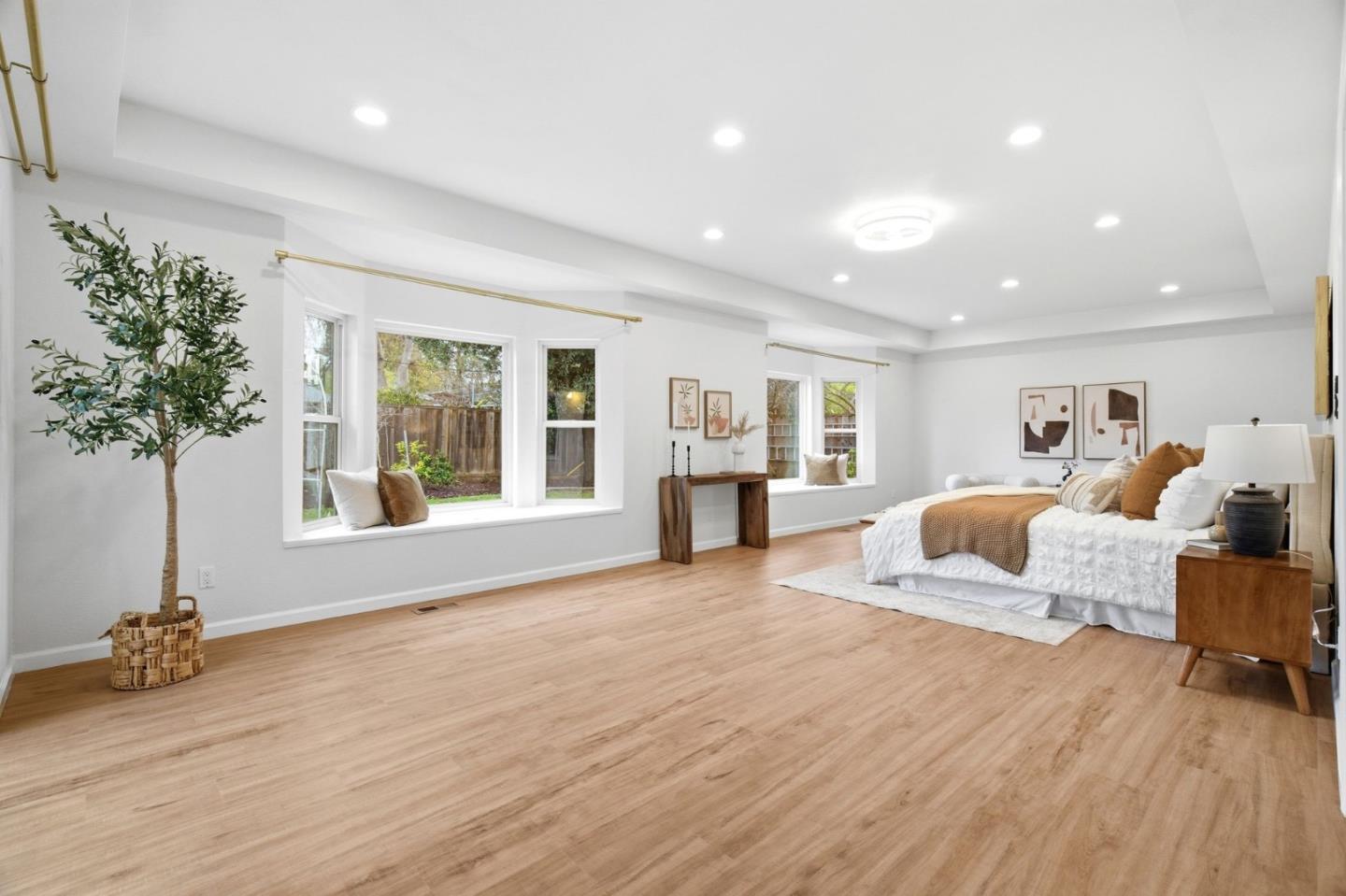 Detail Gallery Image 28 of 46 For 1071 Colony Hills Ln, Cupertino,  CA 95014 - 5 Beds | 3/1 Baths