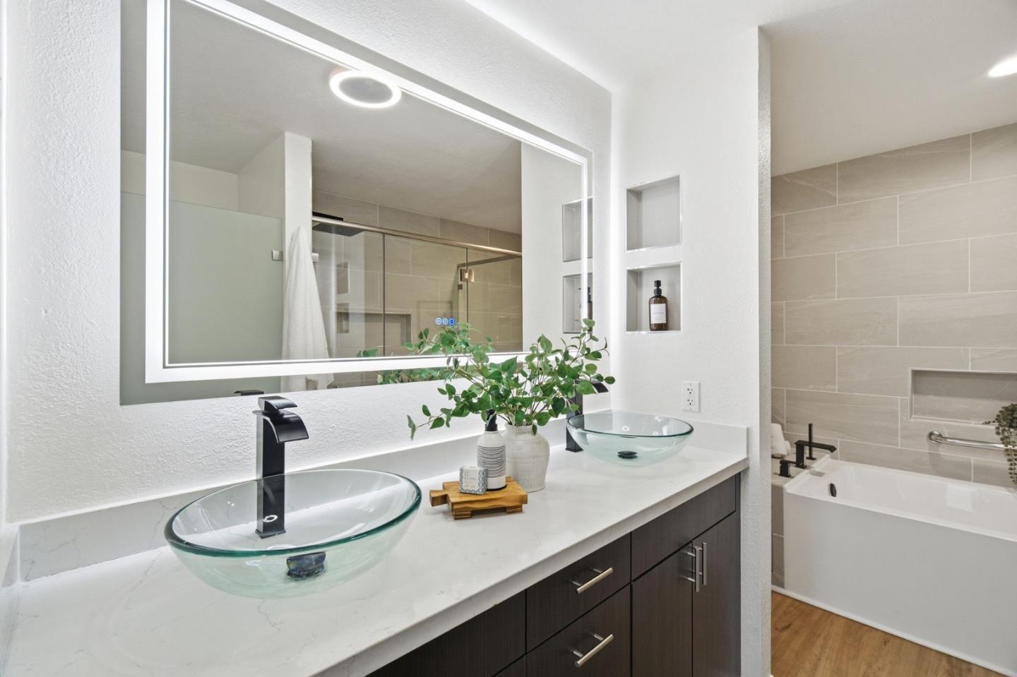 Detail Gallery Image 29 of 46 For 1071 Colony Hills Ln, Cupertino,  CA 95014 - 5 Beds | 3/1 Baths