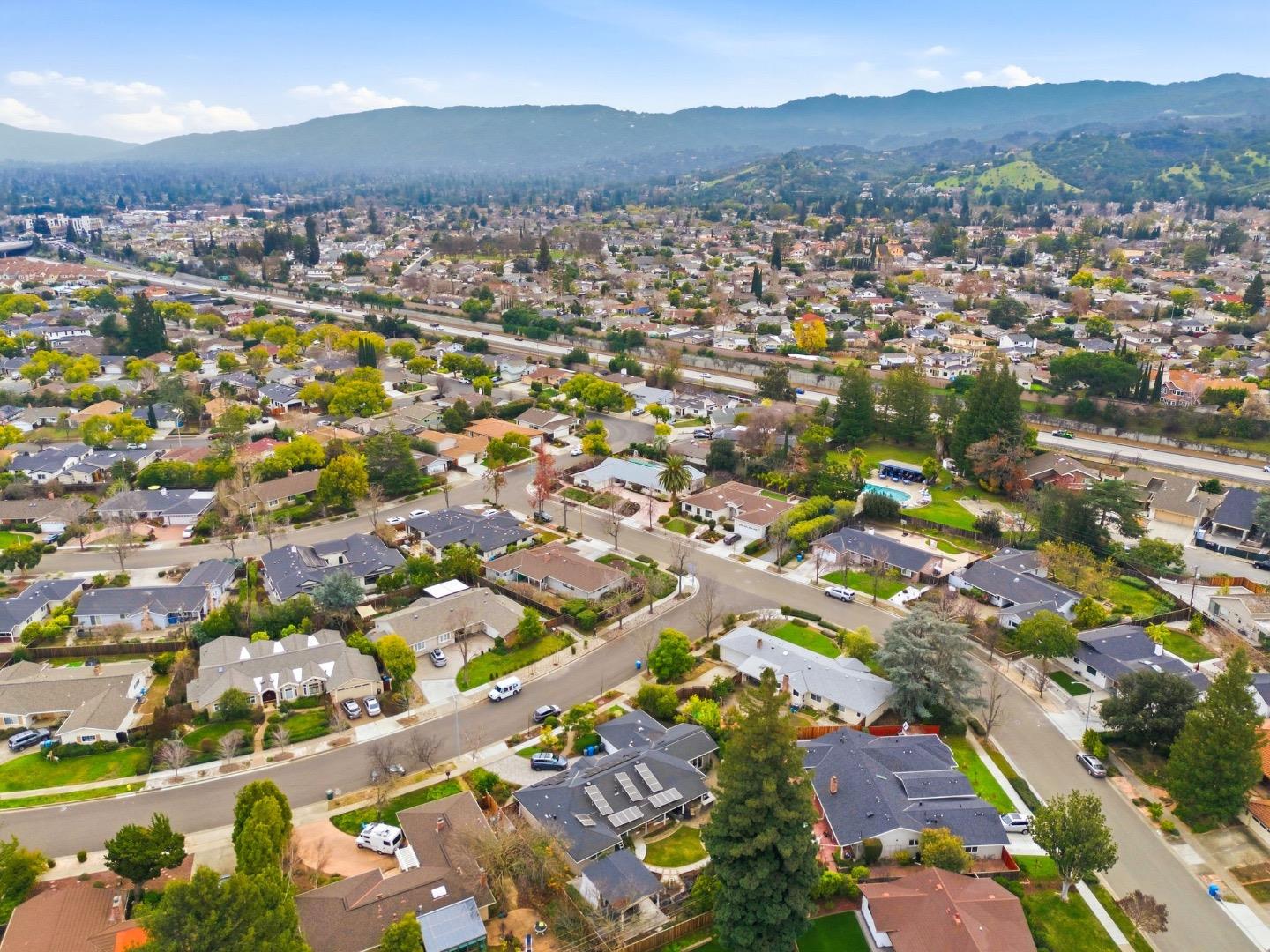 Detail Gallery Image 42 of 46 For 1071 Colony Hills Ln, Cupertino,  CA 95014 - 5 Beds | 3/1 Baths