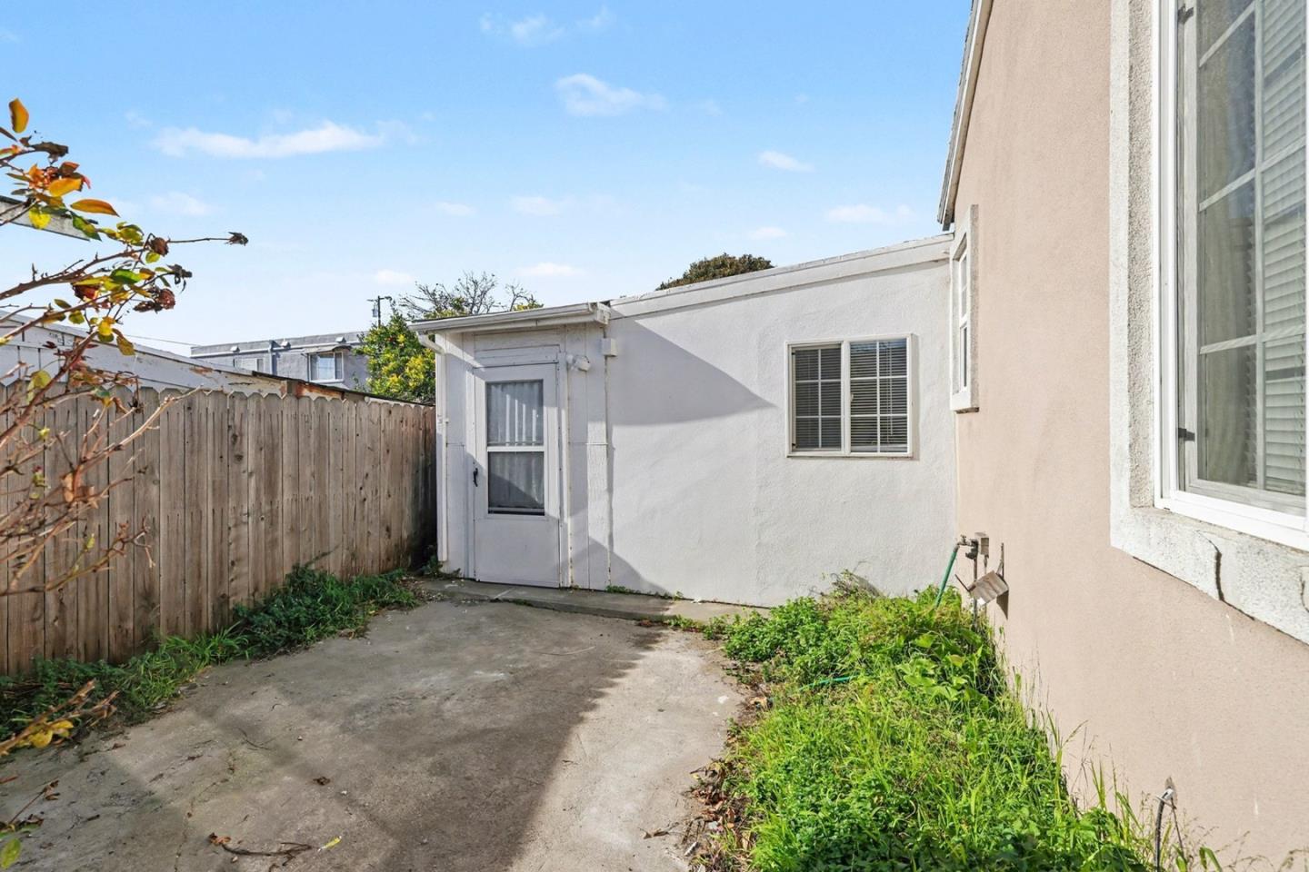 Detail Gallery Image 14 of 14 For 2340 Rheem Ave, Richmond,  CA 94804 - 3 Beds | 1 Baths