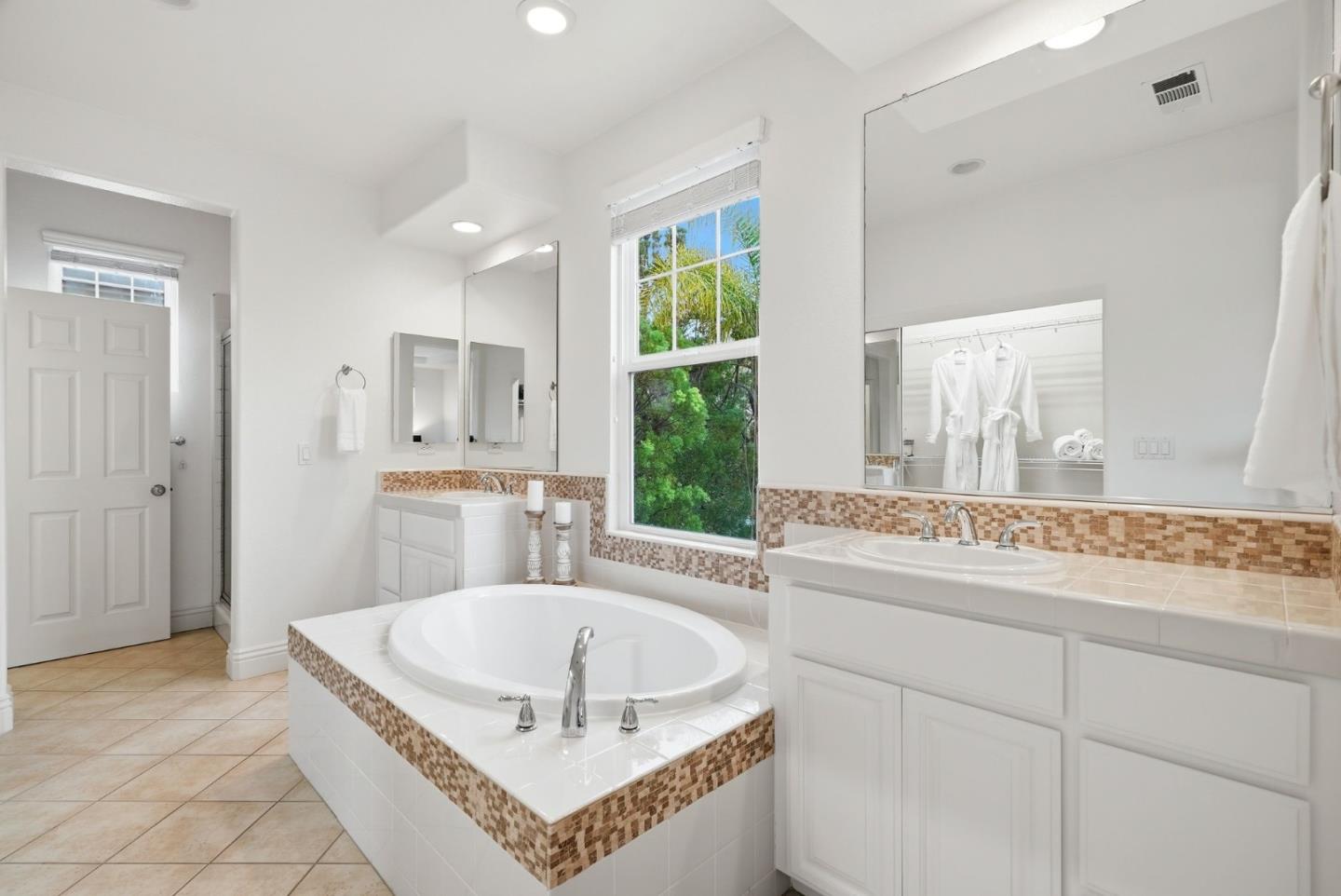 Detail Gallery Image 29 of 40 For 979 Garrity Way, Santa Clara,  CA 95054 - 5 Beds | 3/1 Baths