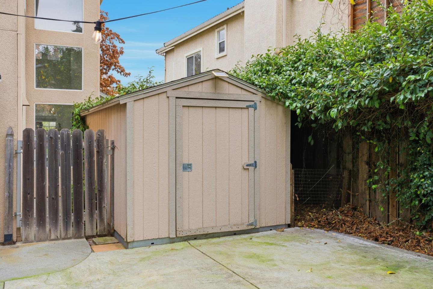 Detail Gallery Image 41 of 48 For 1242 Wagon Way, Gilroy,  CA 95020 - 4 Beds | 3 Baths