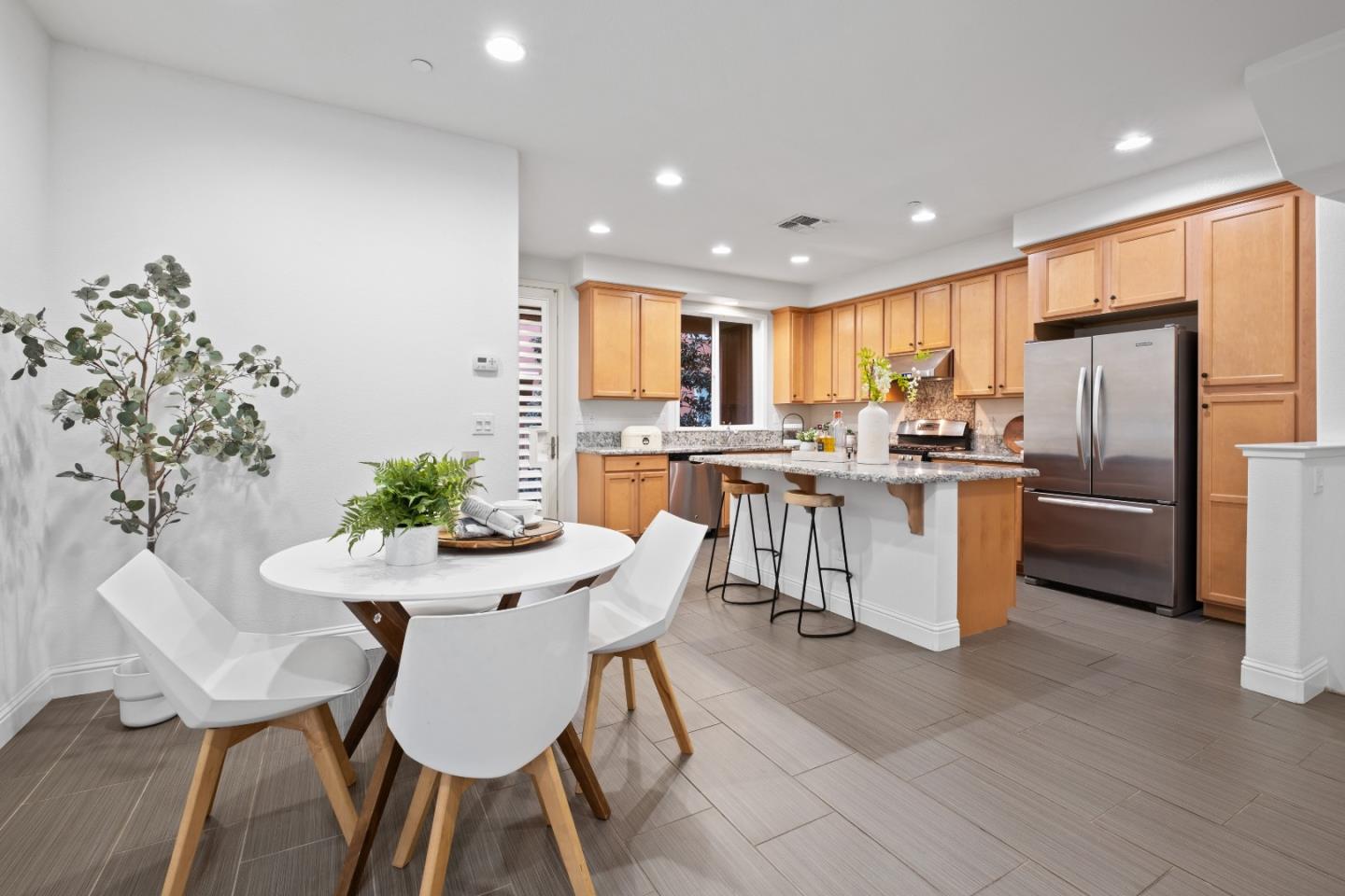 Detail Gallery Image 10 of 63 For 1503 Canal St, Milpitas,  CA 95035 - 3 Beds | 2/1 Baths