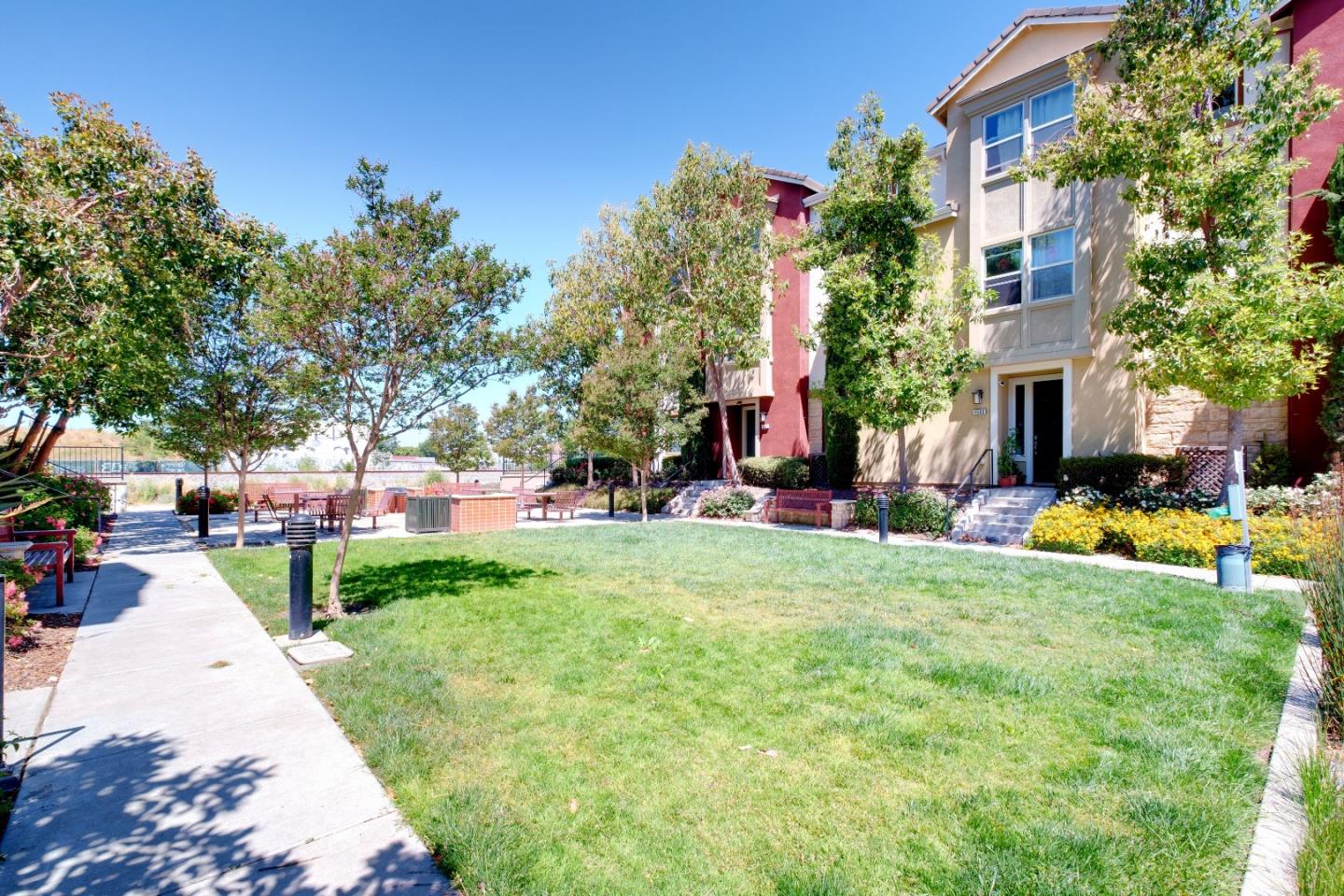 Detail Gallery Image 38 of 63 For 1503 Canal St, Milpitas,  CA 95035 - 3 Beds | 2/1 Baths