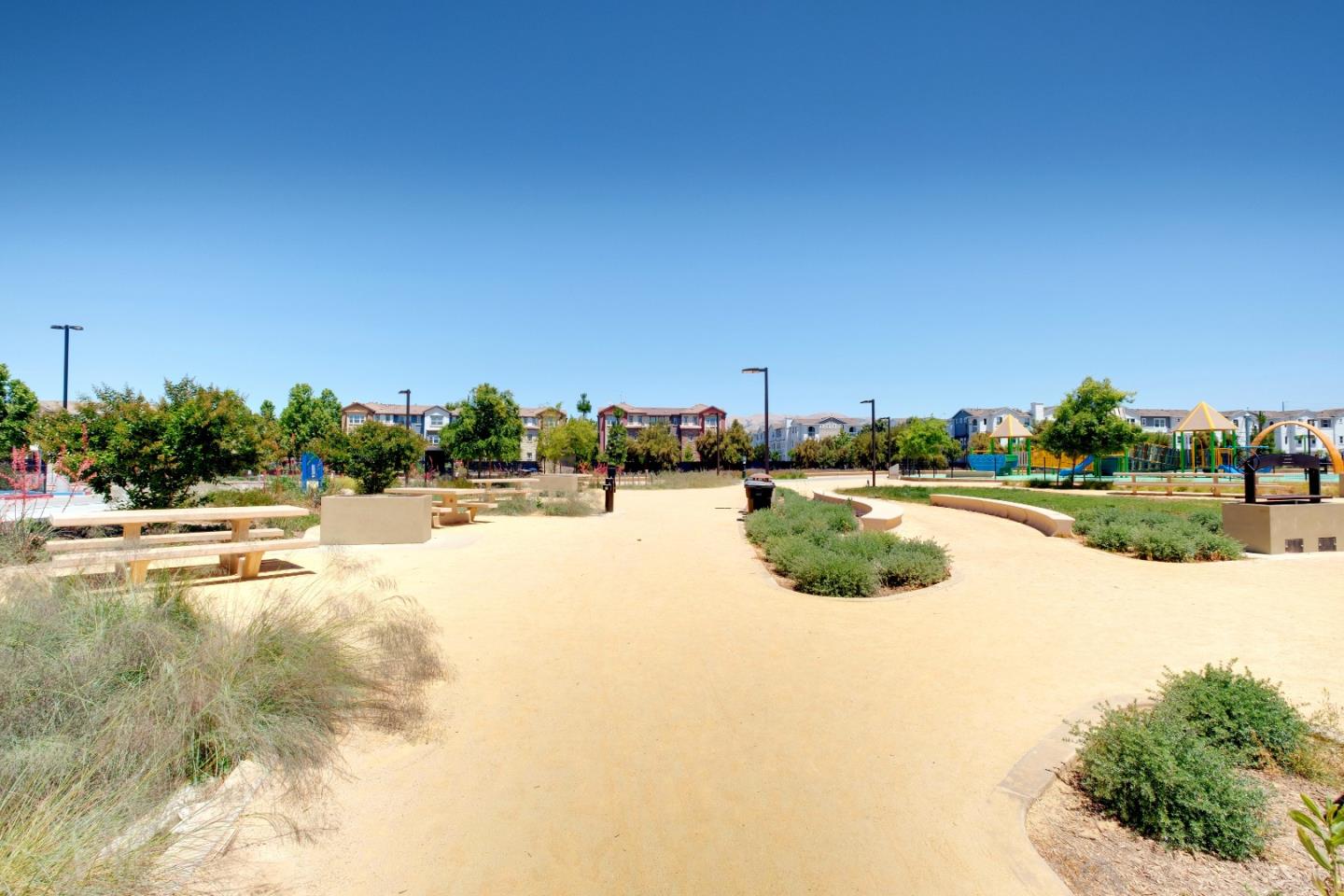 Detail Gallery Image 44 of 63 For 1503 Canal St, Milpitas,  CA 95035 - 3 Beds | 2/1 Baths