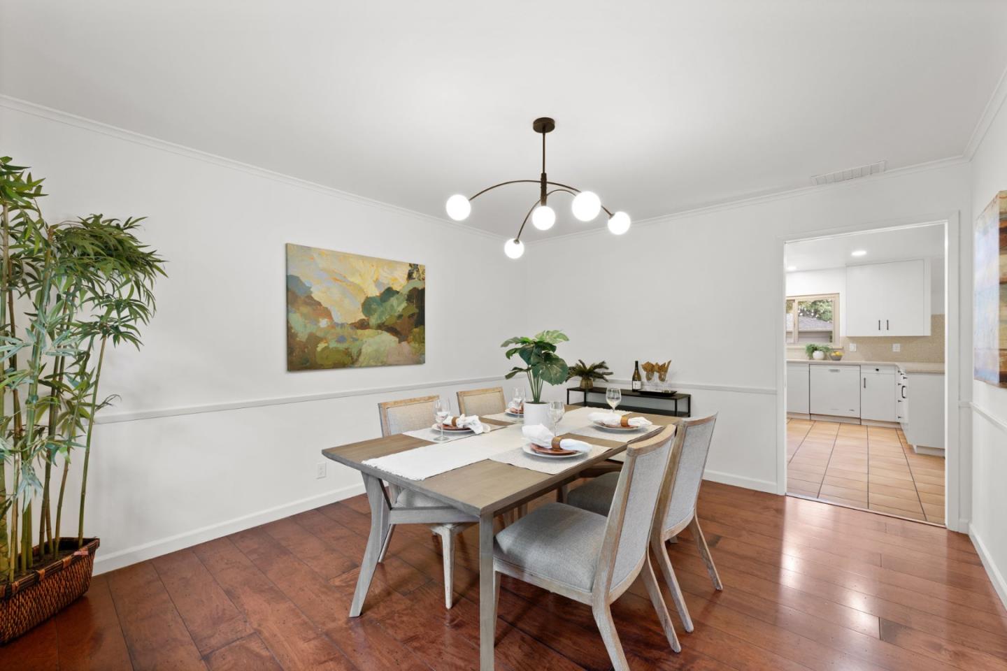 Detail Gallery Image 11 of 50 For 2249 Gundersen Dr, San Jose,  CA 95125 - 3 Beds | 2/1 Baths