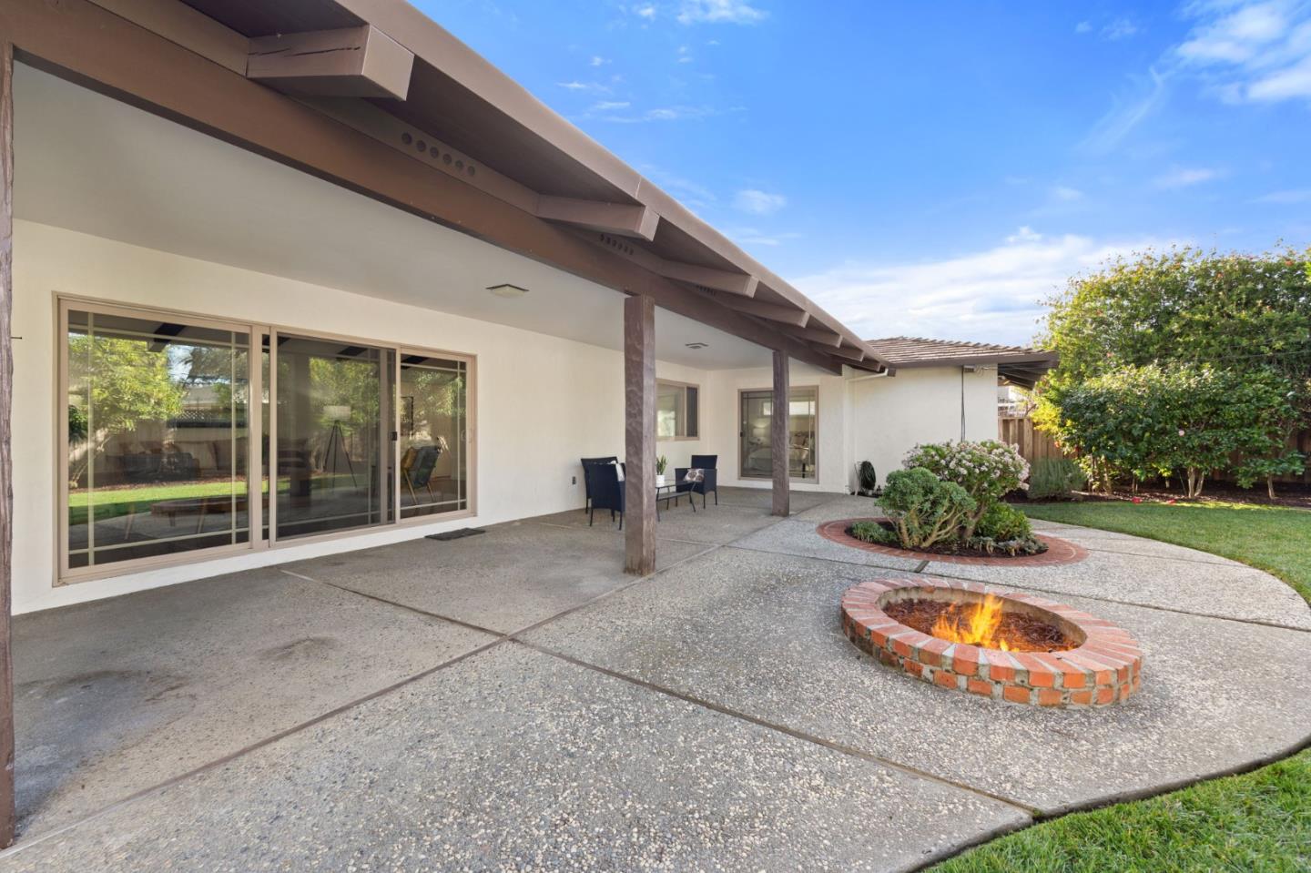 Detail Gallery Image 40 of 50 For 2249 Gundersen Dr, San Jose,  CA 95125 - 3 Beds | 2/1 Baths