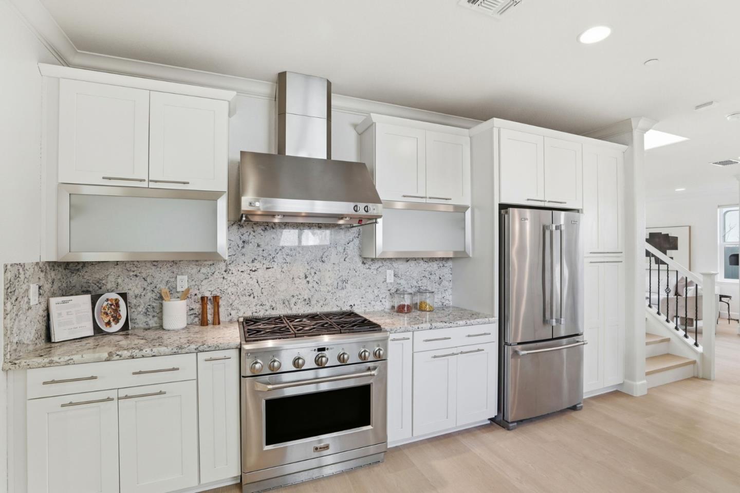 Detail Gallery Image 15 of 70 For 6060 Charlotte Dr, San Jose,  CA 95123 - 3 Beds | 2/1 Baths