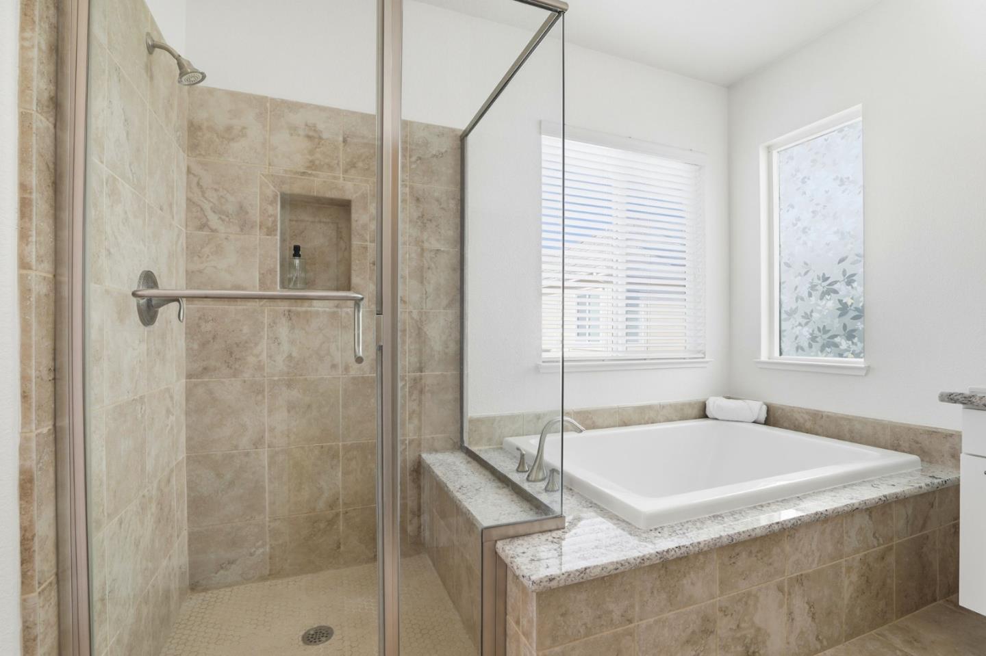 Detail Gallery Image 32 of 70 For 6060 Charlotte Dr, San Jose,  CA 95123 - 3 Beds | 2/1 Baths