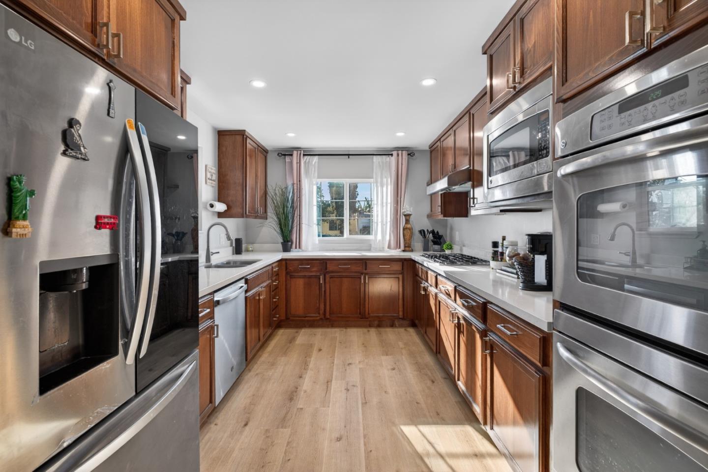 Detail Gallery Image 10 of 50 For 10230 Griffith St, San Jose,  CA 95127 - 4 Beds | 2 Baths