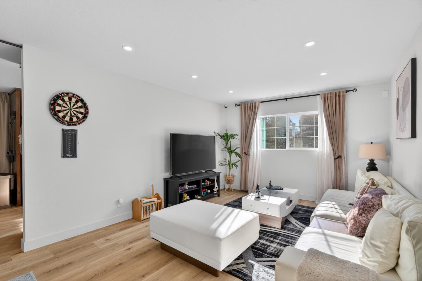 Detail Gallery Image 17 of 50 For 10230 Griffith St, San Jose,  CA 95127 - 4 Beds | 2 Baths