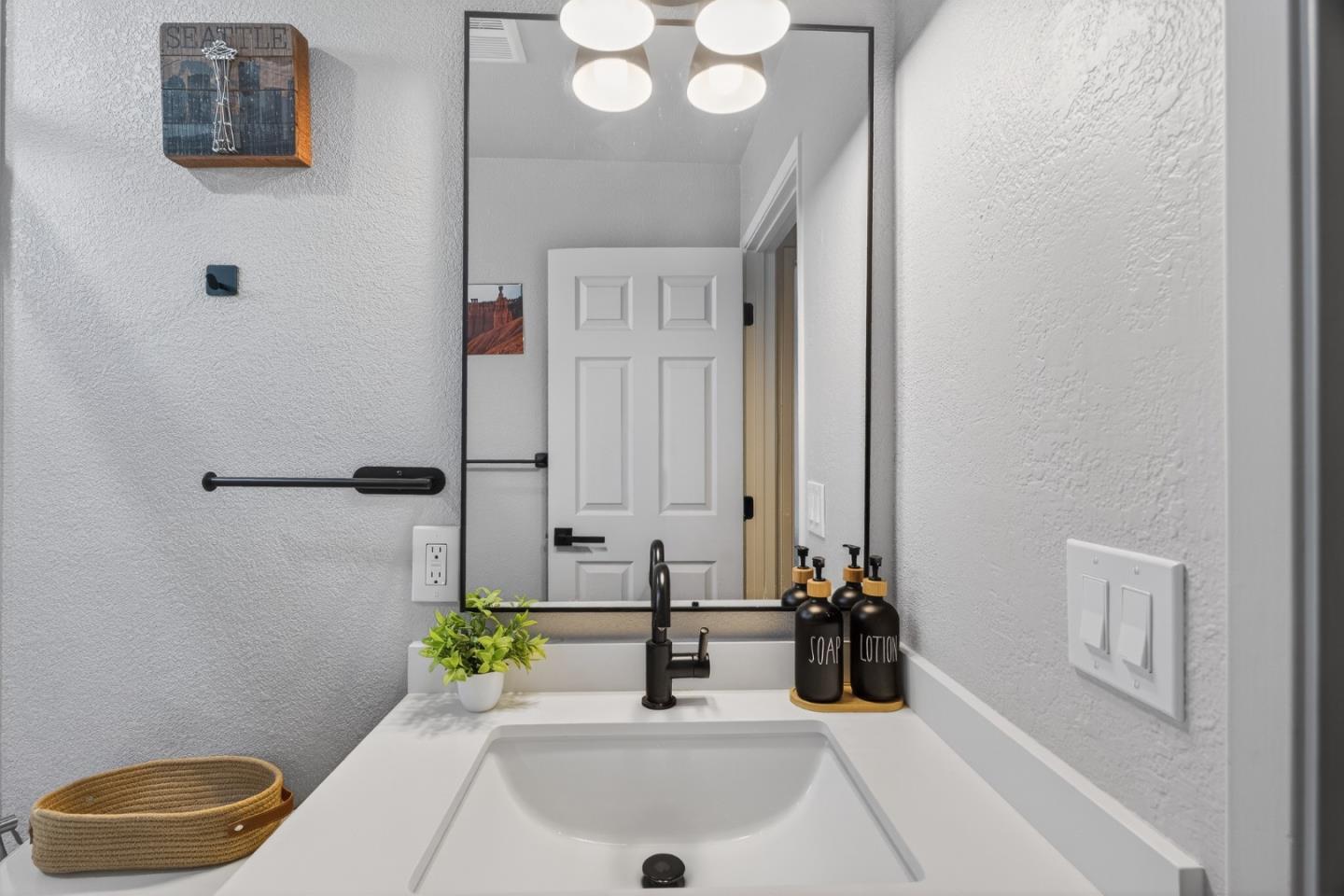 Detail Gallery Image 23 of 50 For 10230 Griffith St, San Jose,  CA 95127 - 4 Beds | 2 Baths
