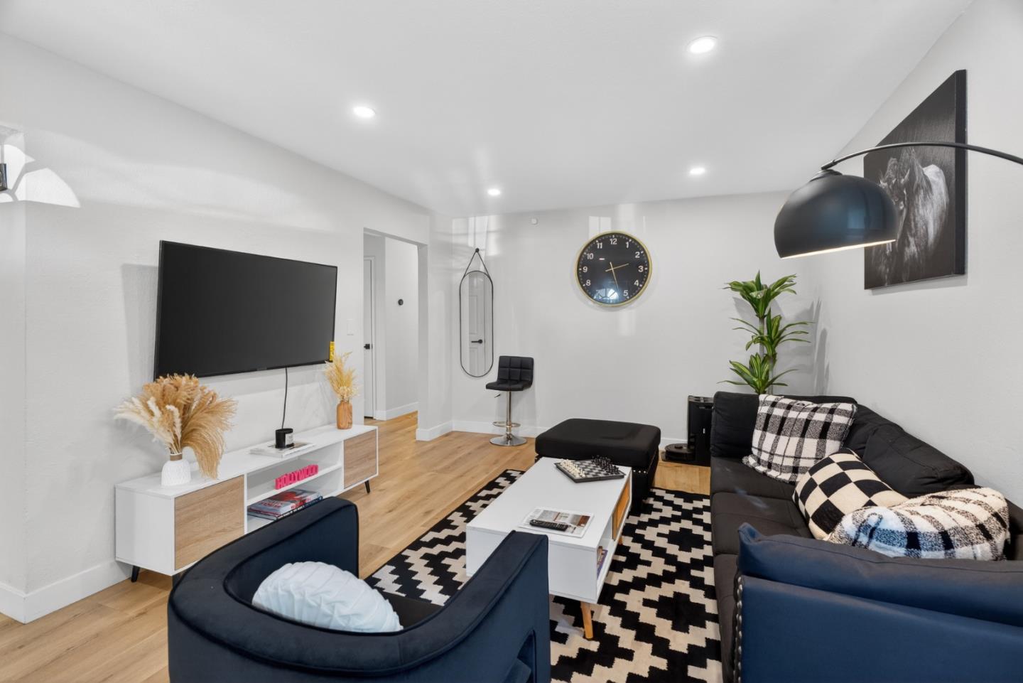 Detail Gallery Image 4 of 50 For 10230 Griffith St, San Jose,  CA 95127 - 4 Beds | 2 Baths