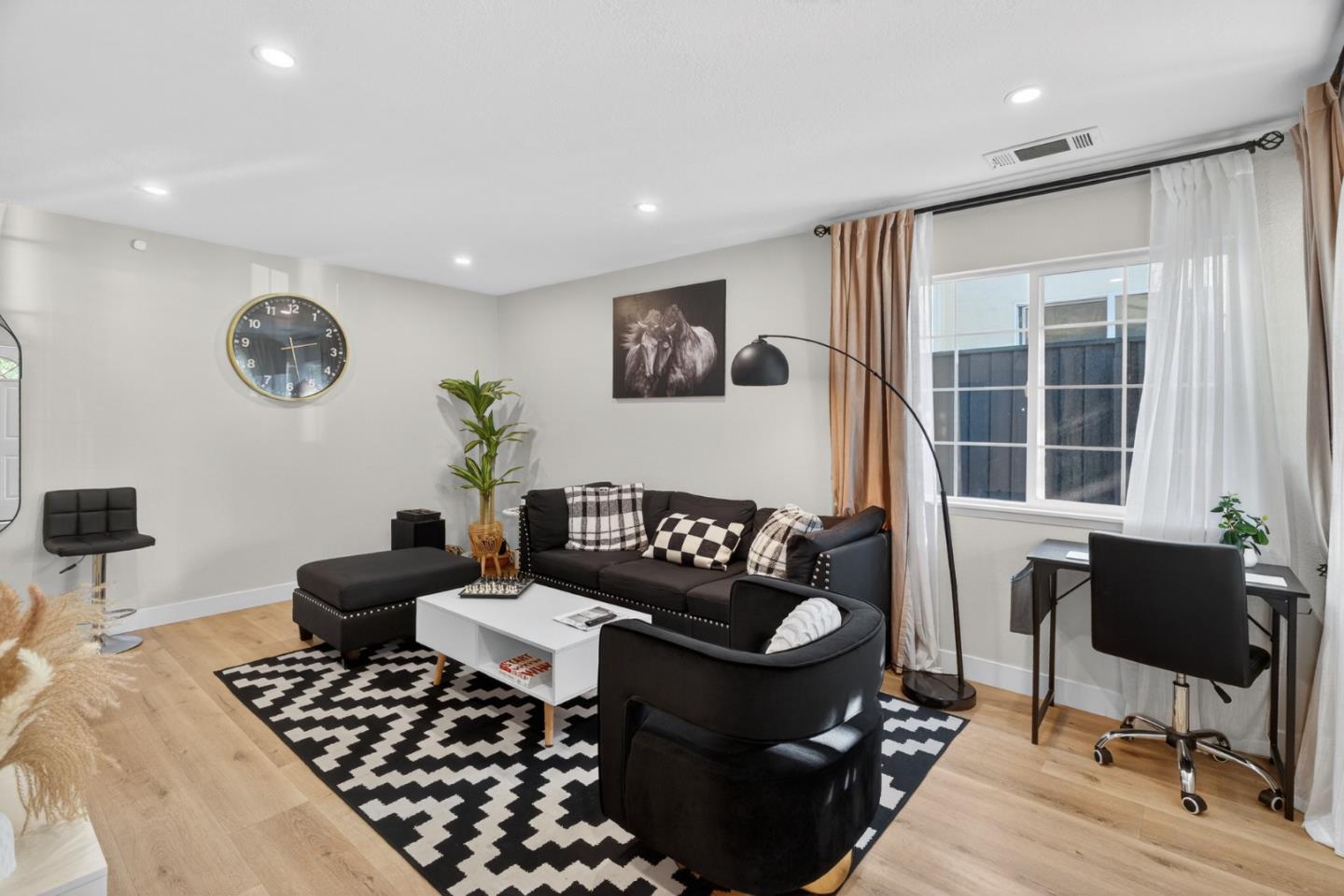 Detail Gallery Image 5 of 50 For 10230 Griffith St, San Jose,  CA 95127 - 4 Beds | 2 Baths