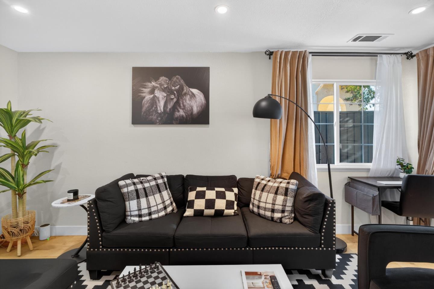 Detail Gallery Image 6 of 50 For 10230 Griffith St, San Jose,  CA 95127 - 4 Beds | 2 Baths