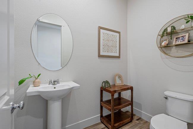 Detail Gallery Image 16 of 51 For 303 Amara Ln, Hollister,  CA 95023 - 4 Beds | 2/1 Baths
