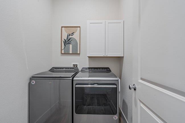 Detail Gallery Image 18 of 51 For 303 Amara Ln, Hollister,  CA 95023 - 4 Beds | 2/1 Baths