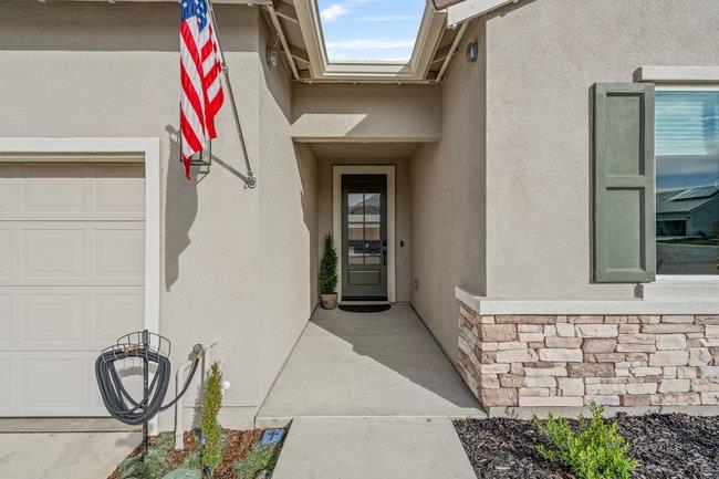 Detail Gallery Image 2 of 51 For 303 Amara Ln, Hollister,  CA 95023 - 4 Beds | 2/1 Baths