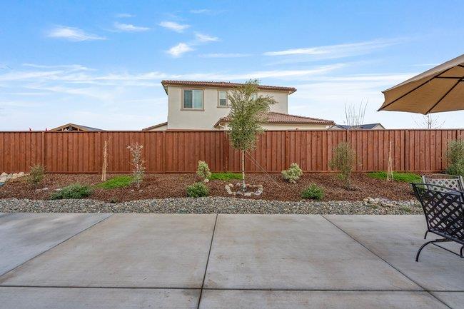 Detail Gallery Image 23 of 51 For 303 Amara Ln, Hollister,  CA 95023 - 4 Beds | 2/1 Baths