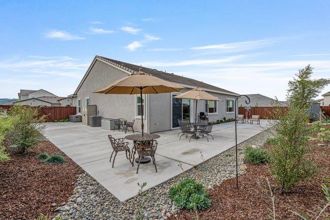 Detail Gallery Image 27 of 51 For 303 Amara Ln, Hollister,  CA 95023 - 4 Beds | 2/1 Baths